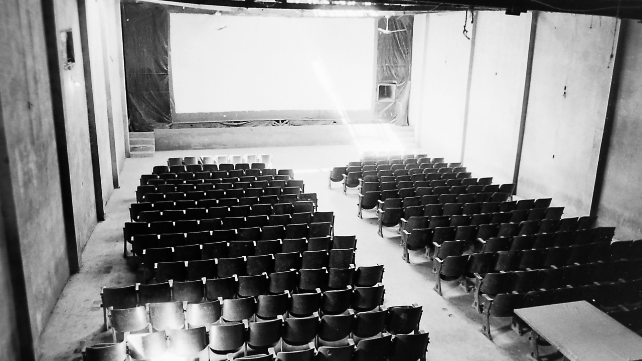 Uma das salas de exibição cinematográfica - o cine argus