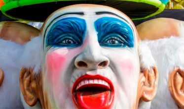 Detalhe de carro alegórico da Escola de Samba Vai Vai, em SP. (Reprodução/Internet)