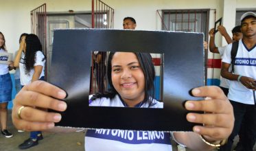 Belém, Pará, Brasil. Cidade. PROJETO PANEIRO LUMINOSO - FOTOATIVA - MAZ. Atividade na Escola Antônio Lemos em Santa Izabel do Pará. 28/05/2025. Foto: Irene Almeida
